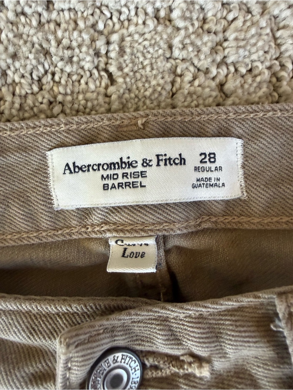 Abercrombie & Fitch Mid-Rise Barrel Pants — Khaki